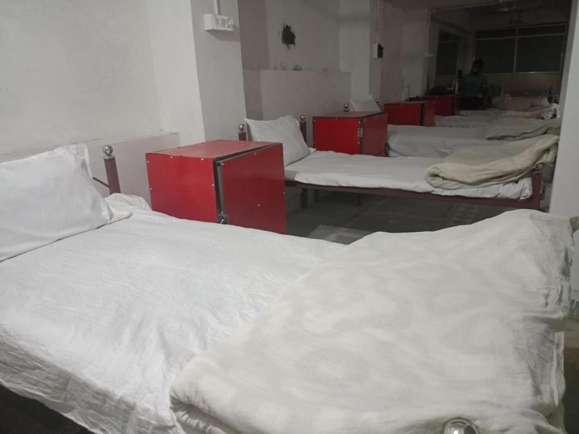 Blue Stone Dormitory Bhopal Esterno foto